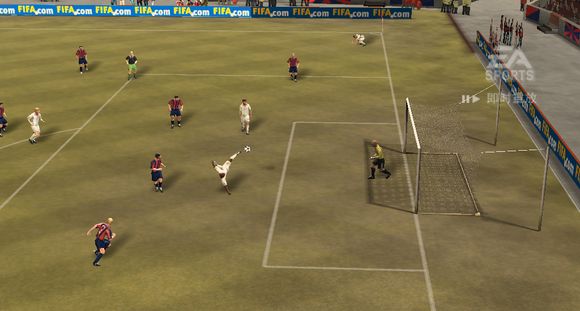 《FIFA 11》与《PES 2011》横向对比评测-3D